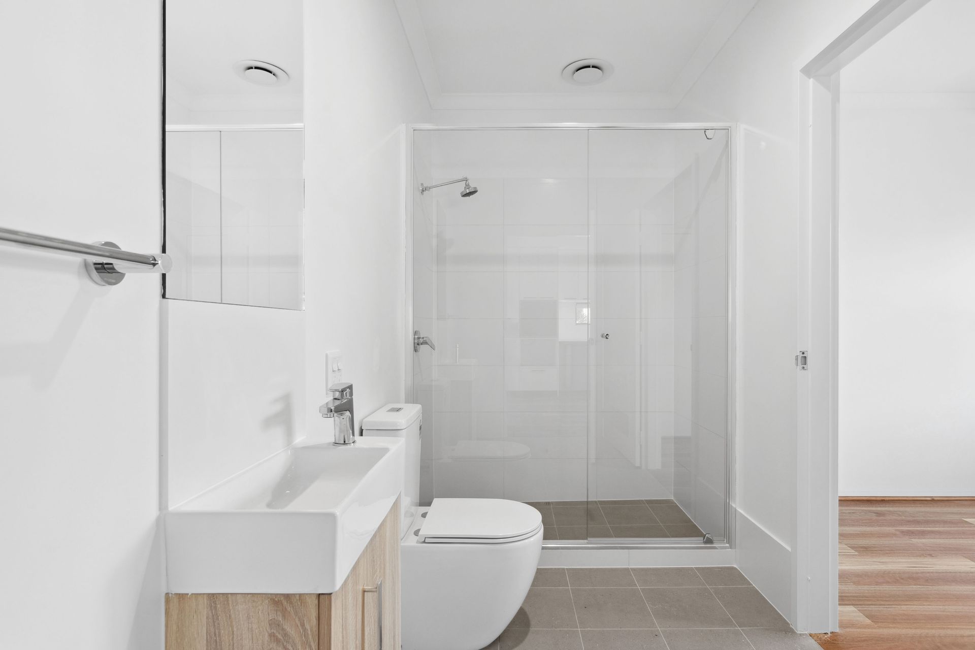 4_3 32 Orr St, Maddington 3